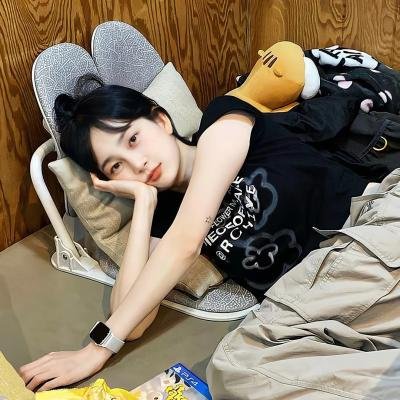 哥斯拉对美加洛